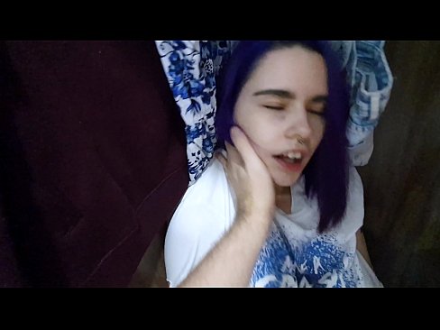 ❤️ Ya sami kanwata a cikin kabad ya taimaka mata ❤❌ Batsa vk ️❤